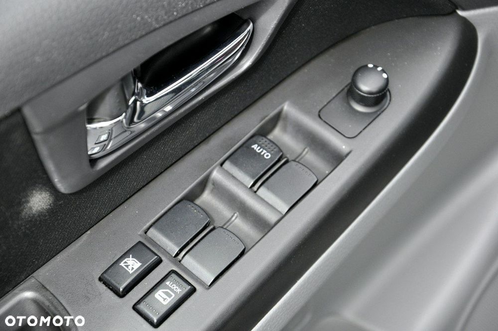Suzuki SX4 1.6 Premium - 10