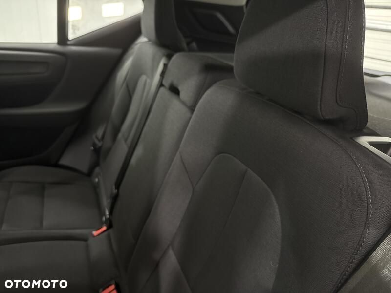 Volvo XC 40 T3 Momentum - 20