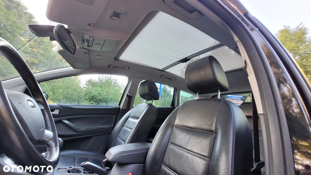 Ford Kuga - 18