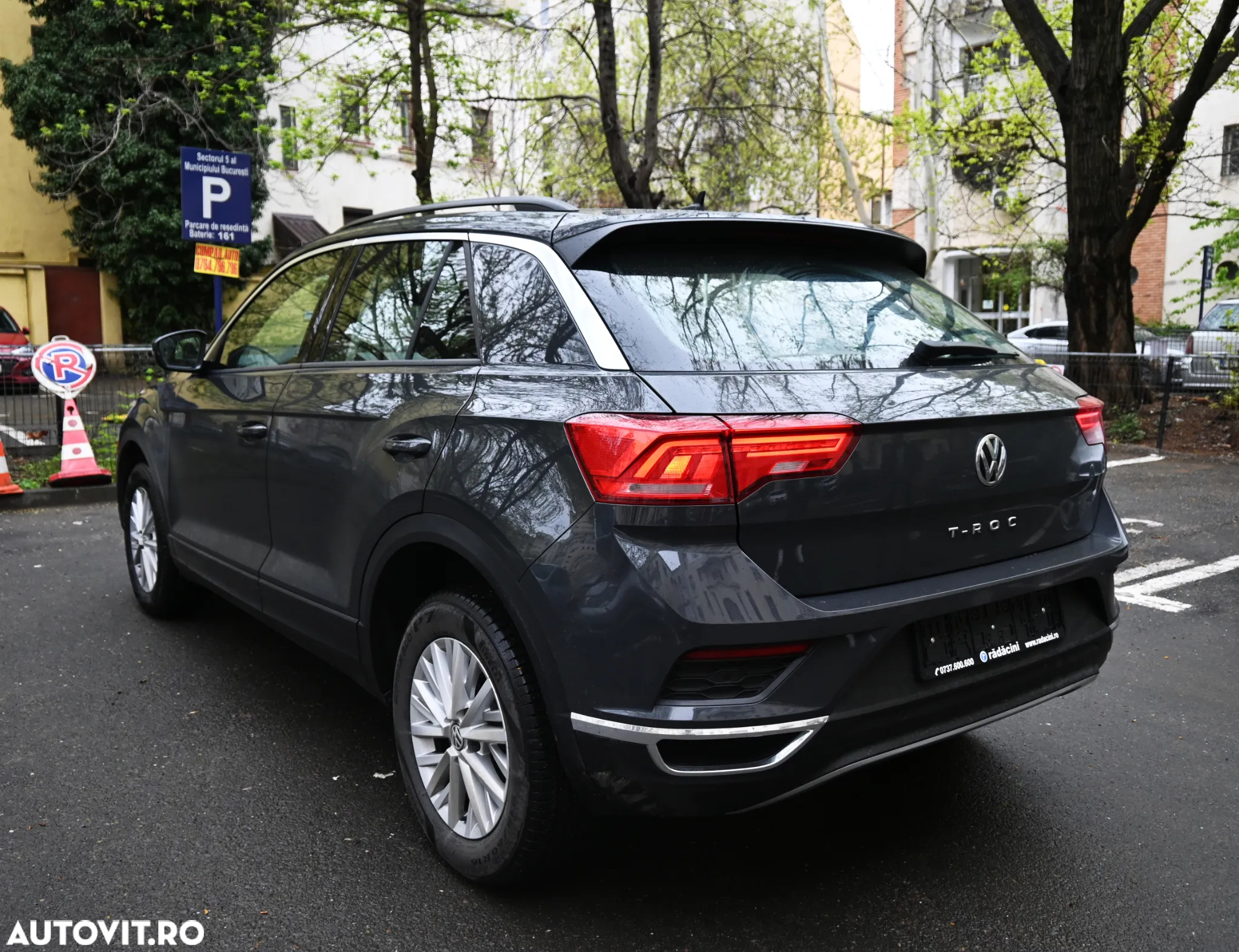 Volkswagen T-ROC - 10