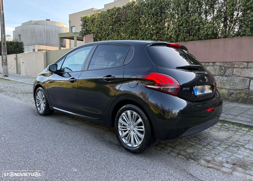 Peugeot 208 1.2 PureTech Style - 25