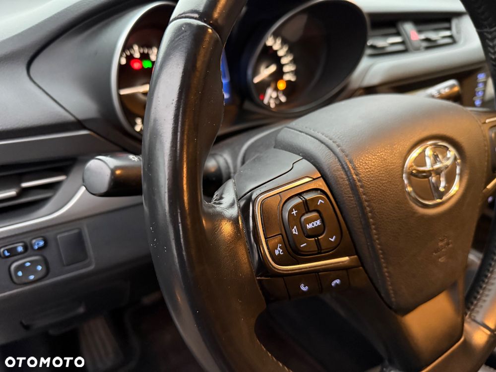 Toyota Avensis 1.8 Prestige - 19