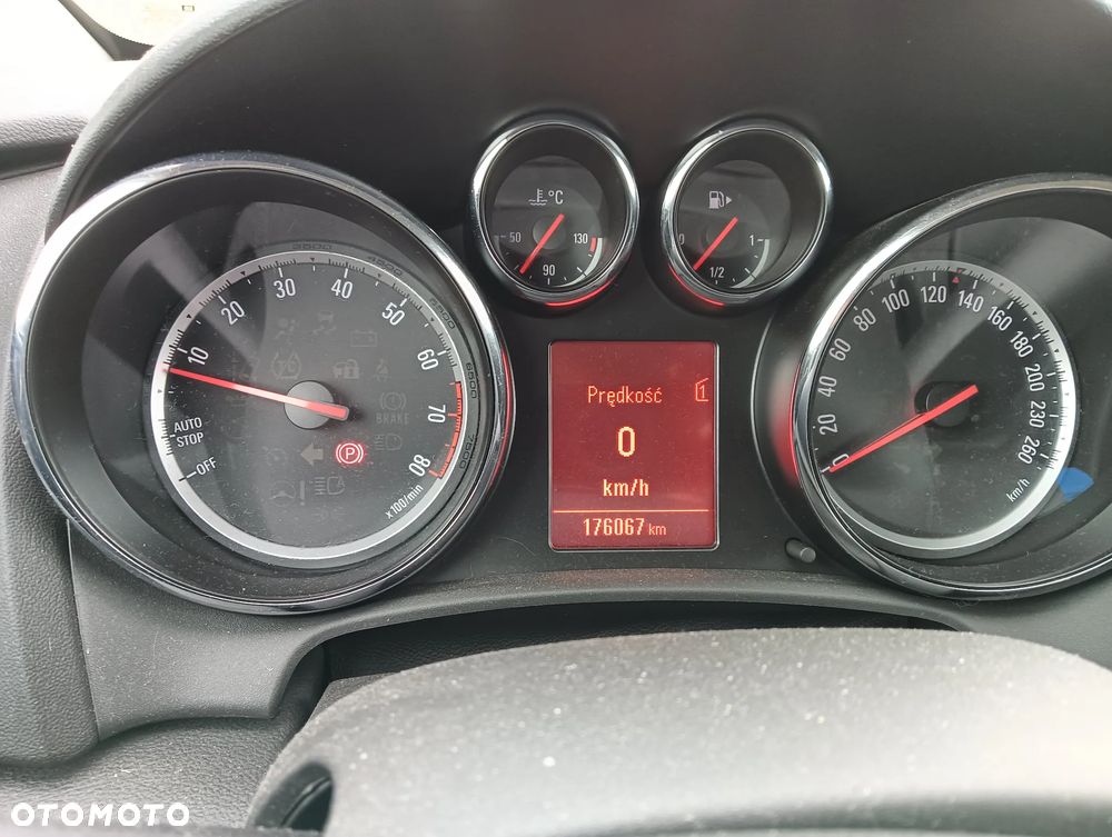 Opel Astra 1.4 T Cosmo - 2