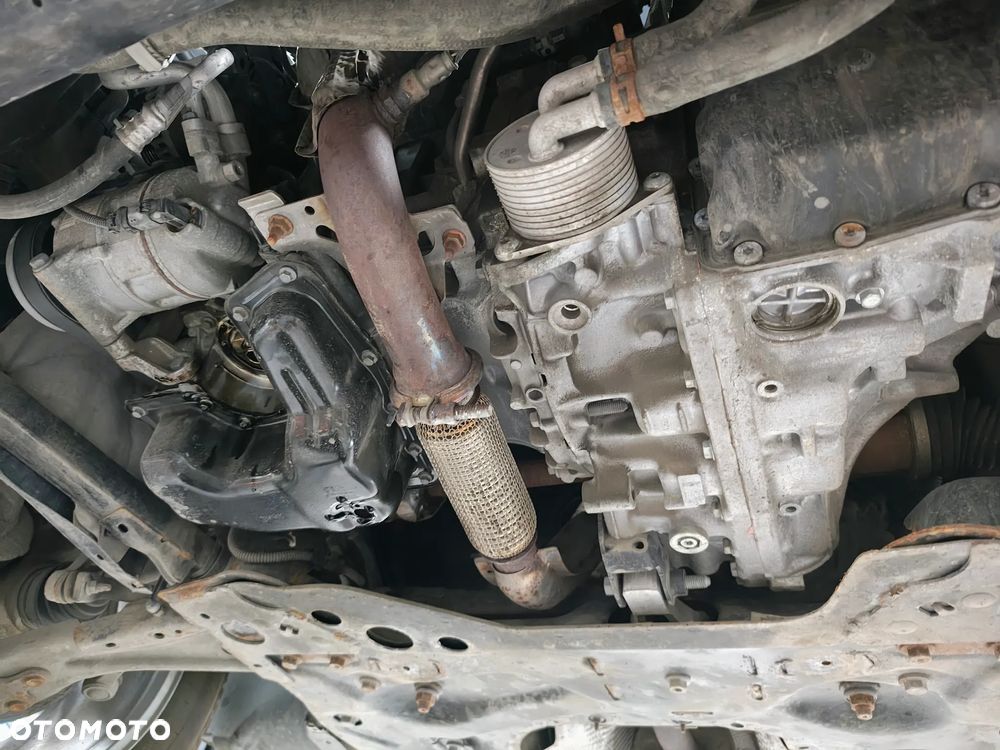 Peugeot 3008 1.2 PureTech Allure S&S EAT6 - 8