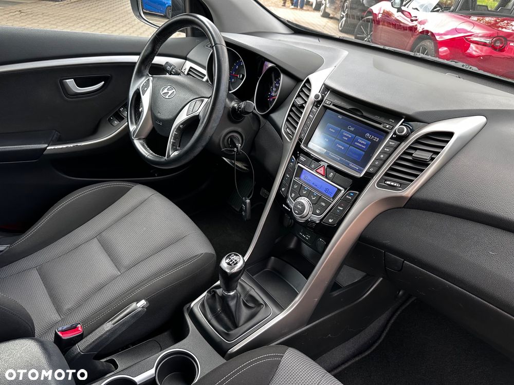 Hyundai i30 1.4 Fifa World Cup Edition - 25