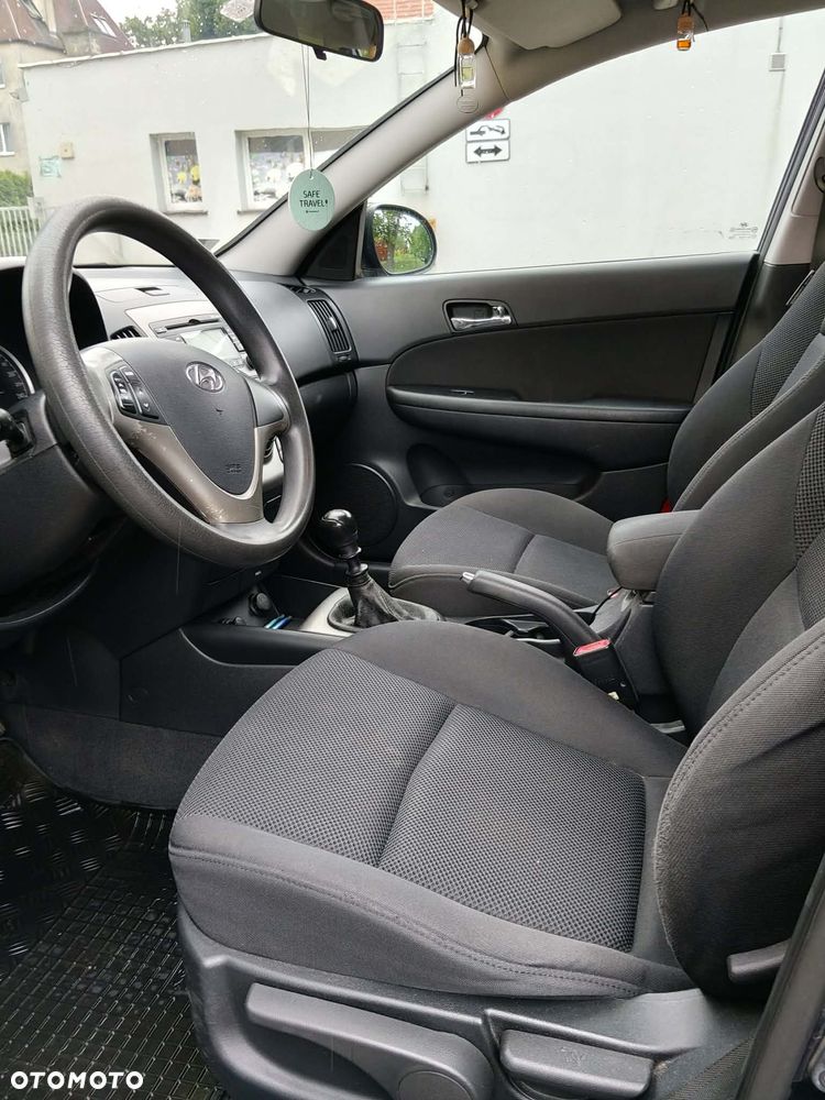 Hyundai i30 1.6 Classic - 6