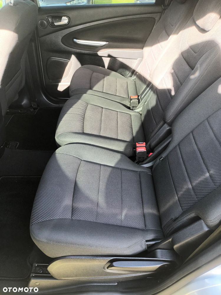 Ford S-Max - 8