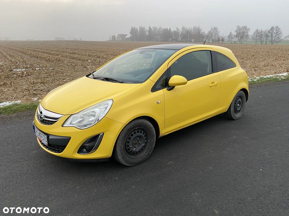 Opel Corsa 1.4 16V Color Edition - 1