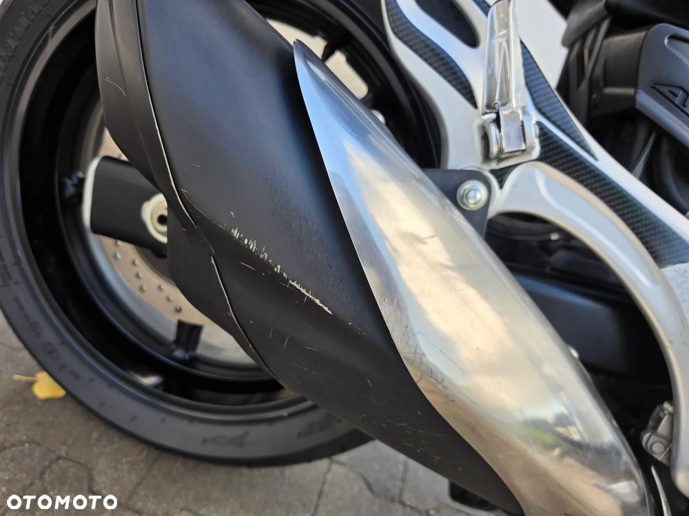 Suzuki Gladius - 36