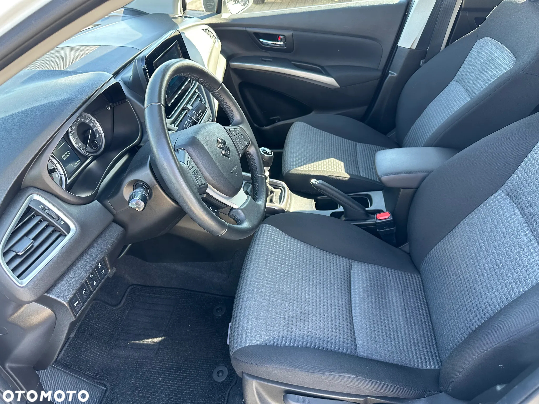 Suzuki SX4 S-Cross 1.4 SHVS Premium - 9
