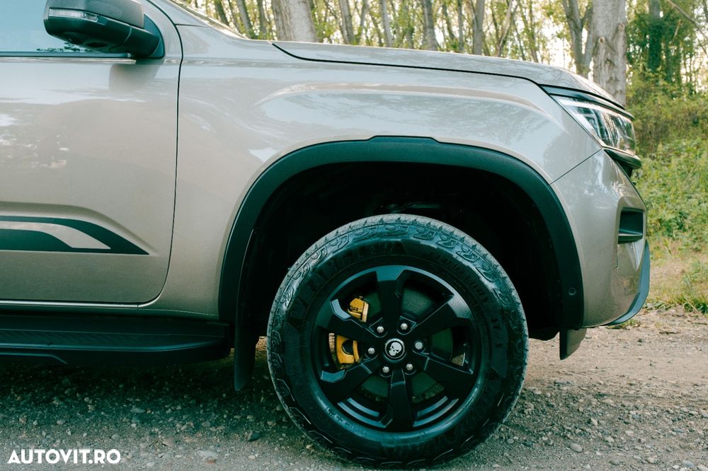 Volkswagen Amarok - 12
