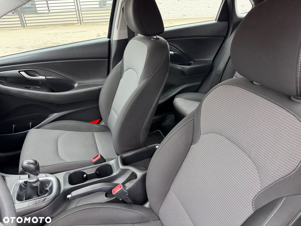 Hyundai i30 1.4 Fifa World Cup Edition - 15