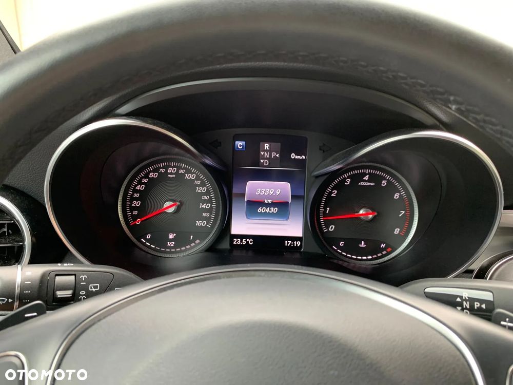 Mercedes-Benz GLC 300 4Matic 9G-TRONIC Exclusive - 6