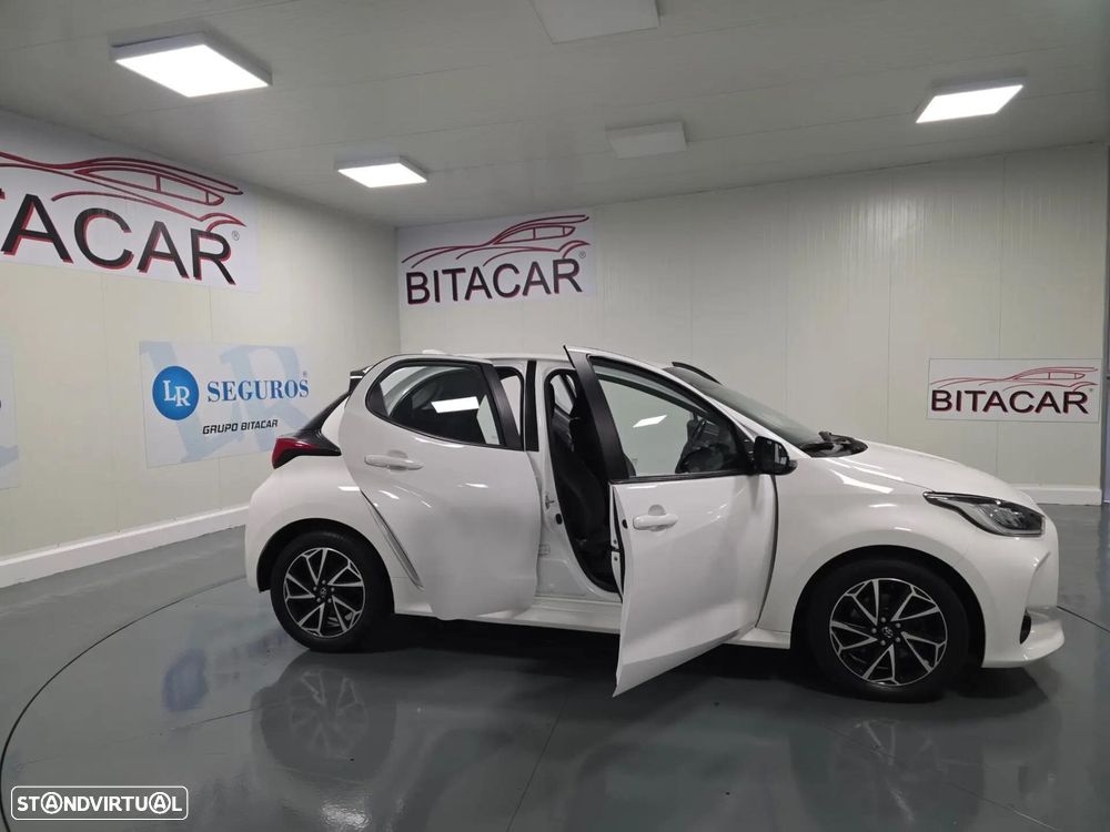 Toyota Yaris - 40