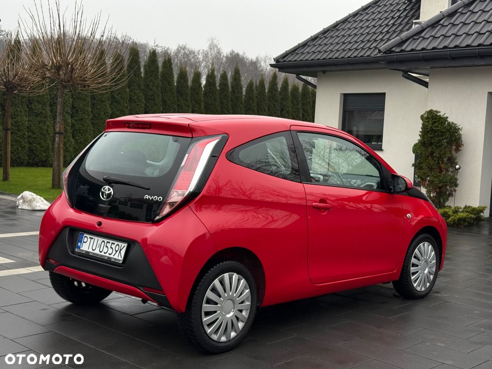 Toyota Aygo x-play - 8