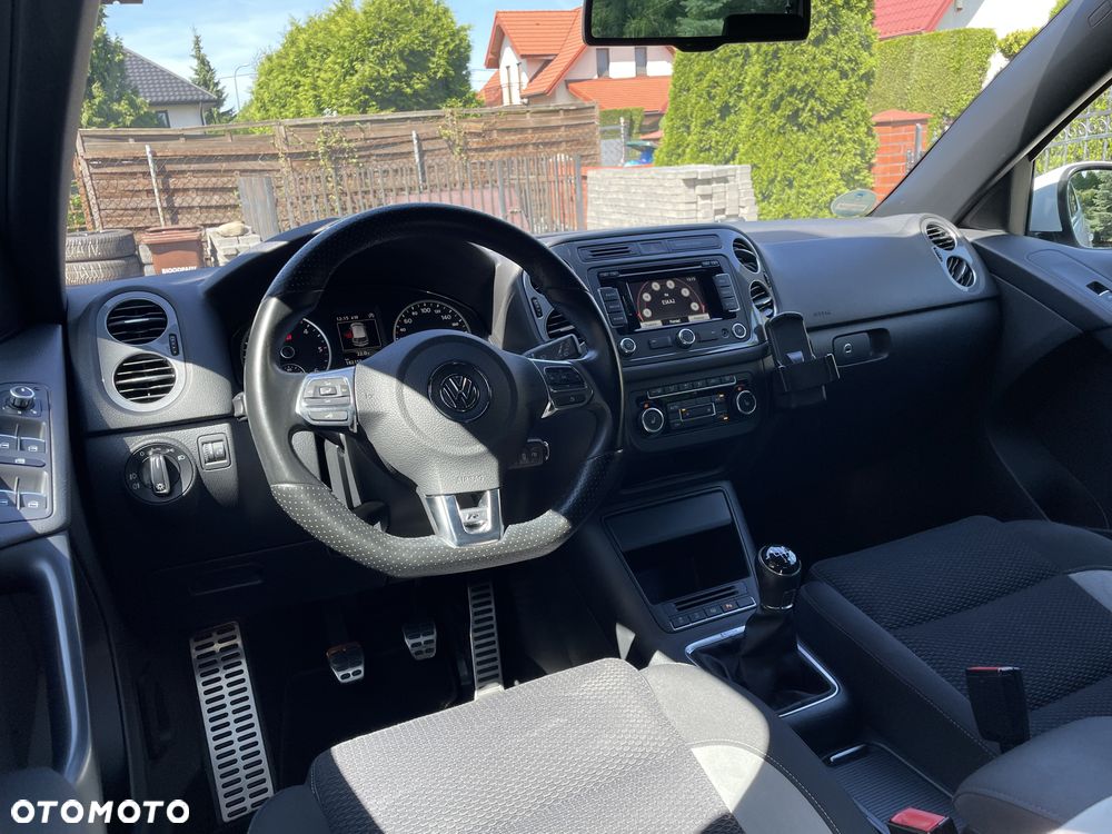 Volkswagen Tiguan 2.0 TDI DPF 4Motion BlueMotion Technology Sport & Style - 25