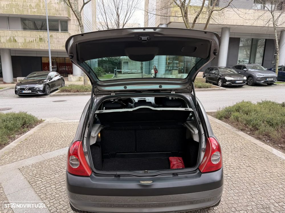 Renault Clio 1.2 16V Extreme - 24