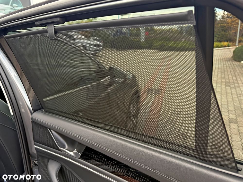 Volkswagen Passat Variant 1.5 TSI eHybrid PHEV 150kW Business Plus DSG - 38
