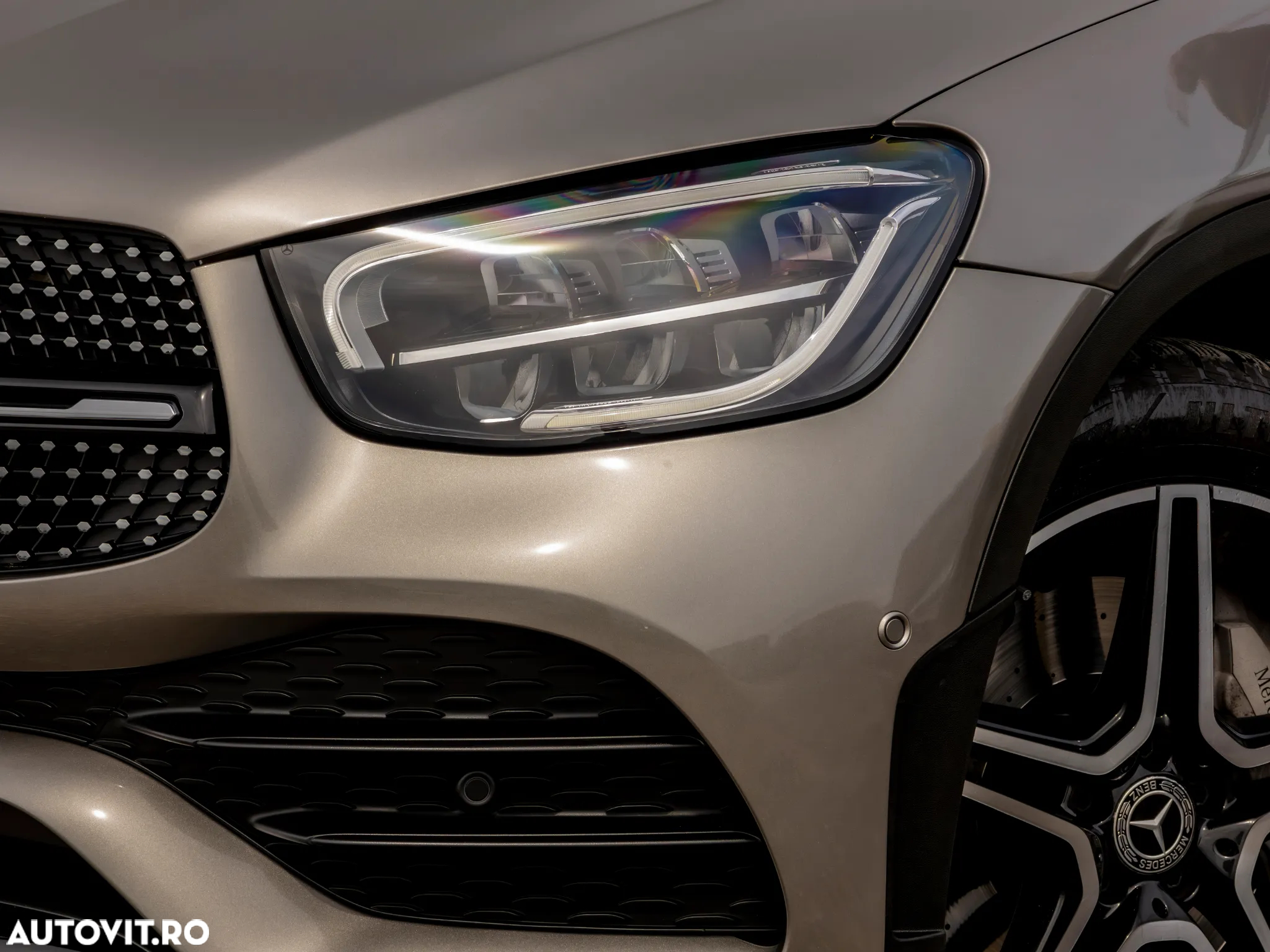 Mercedes-Benz GLC 200 d 4Matic 9G-TRONIC AMG Line - 12