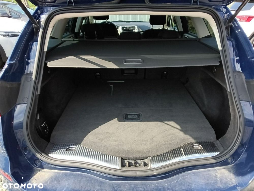 Ford Mondeo - 31
