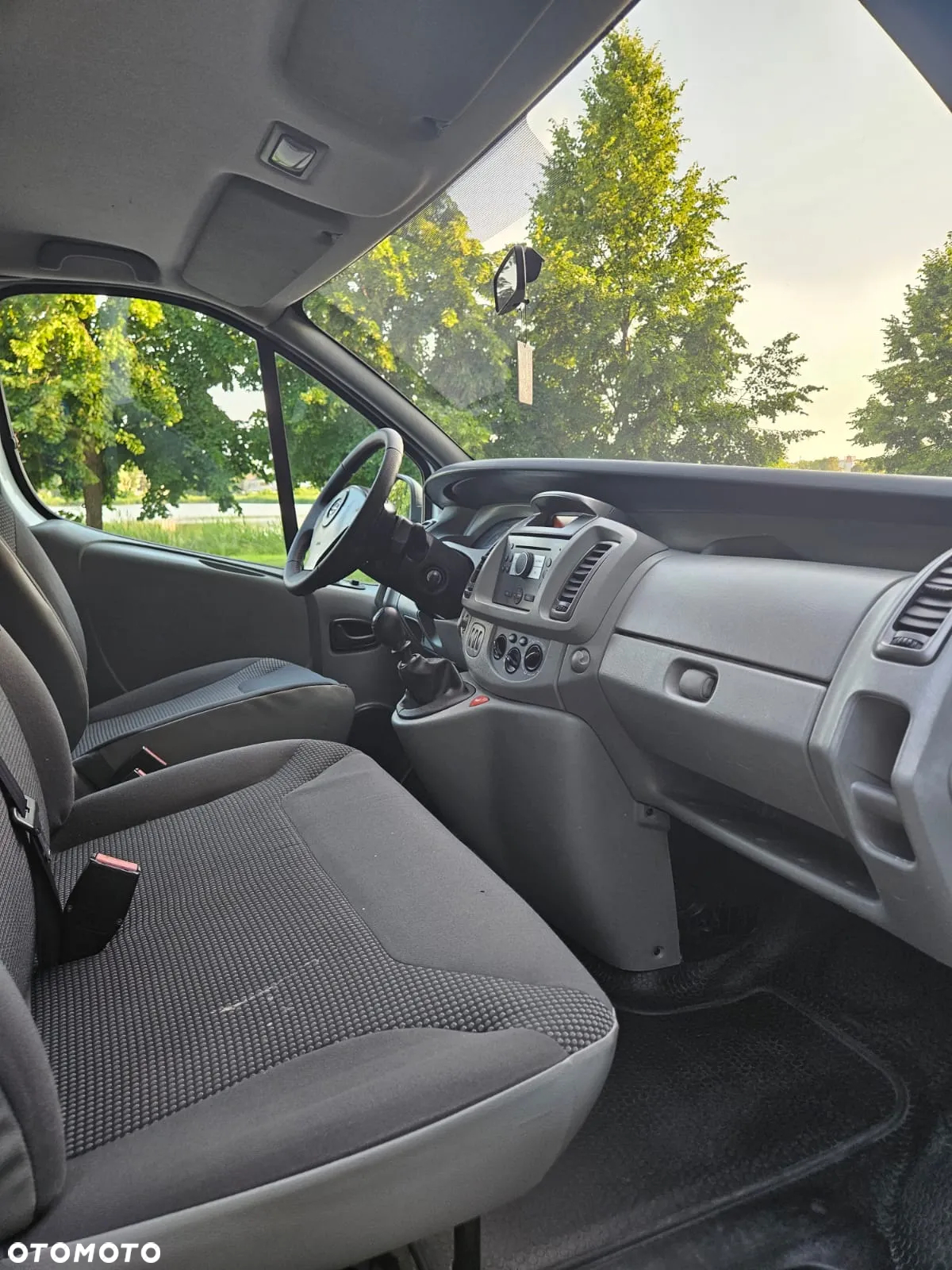 Opel Vivaro - 10