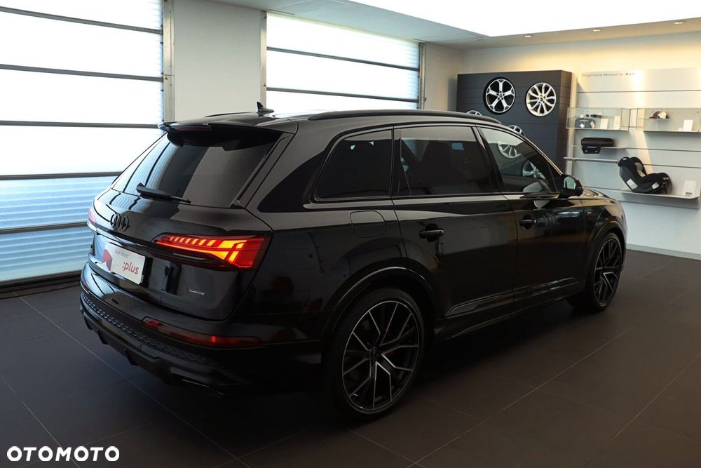 Audi Q7 60 TFSI e PHEV Quattro S Line Tiptr - 9
