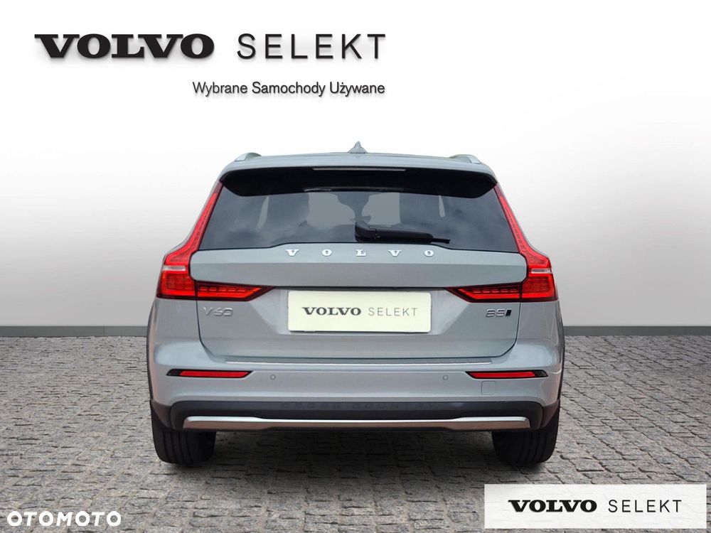 Volvo V60 Cross Country - 5
