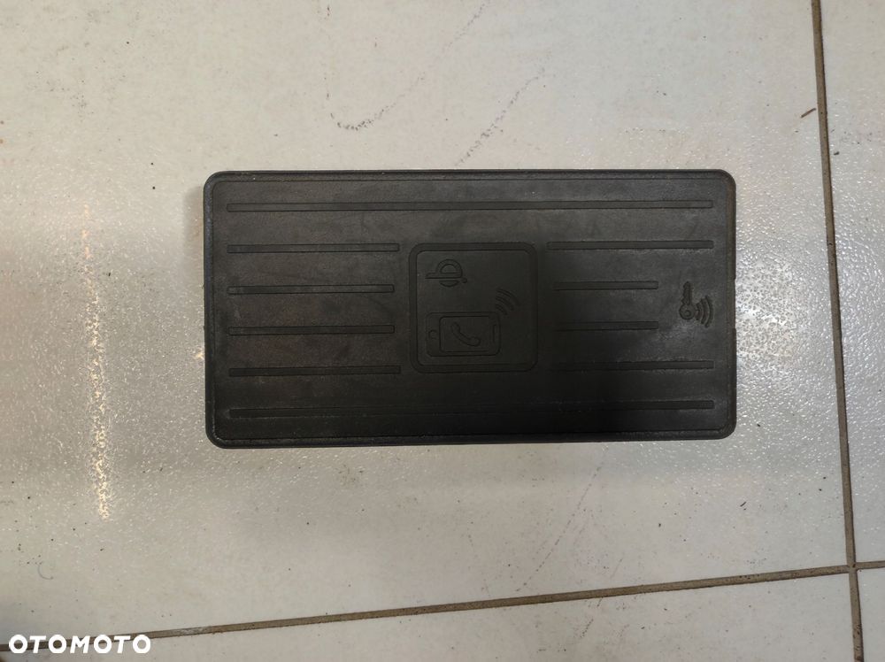 ładowarka indukcyjna audi a6 rs6 c8 - 2