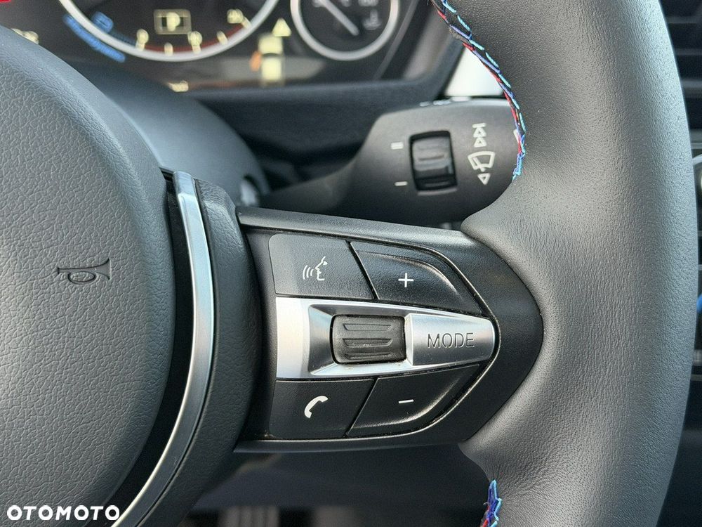 BMW Seria 3 318d M Sport - 27