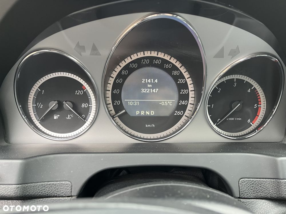 Mercedes-Benz Klasa C 220 CDI DPF Automatik BlueEFFICIENCY Avantgarde - 13