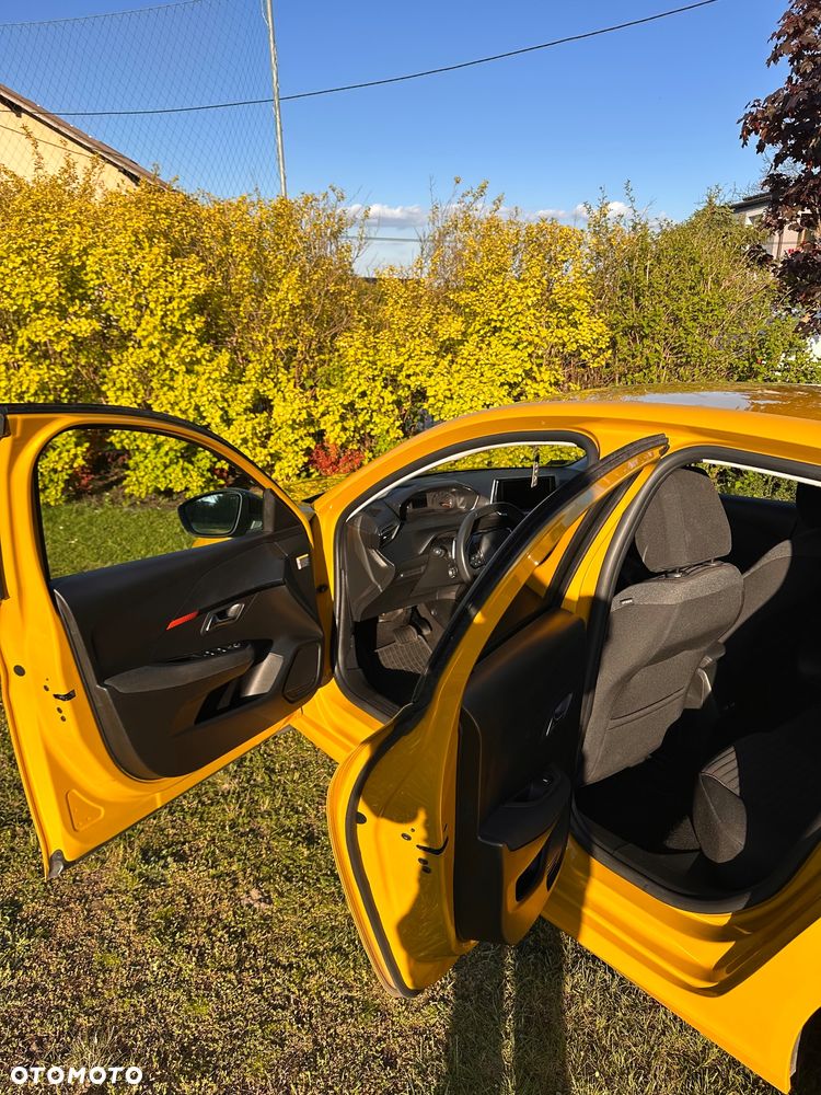 Peugeot 208 1.2 PureTech Active S&S EAT8 - 10