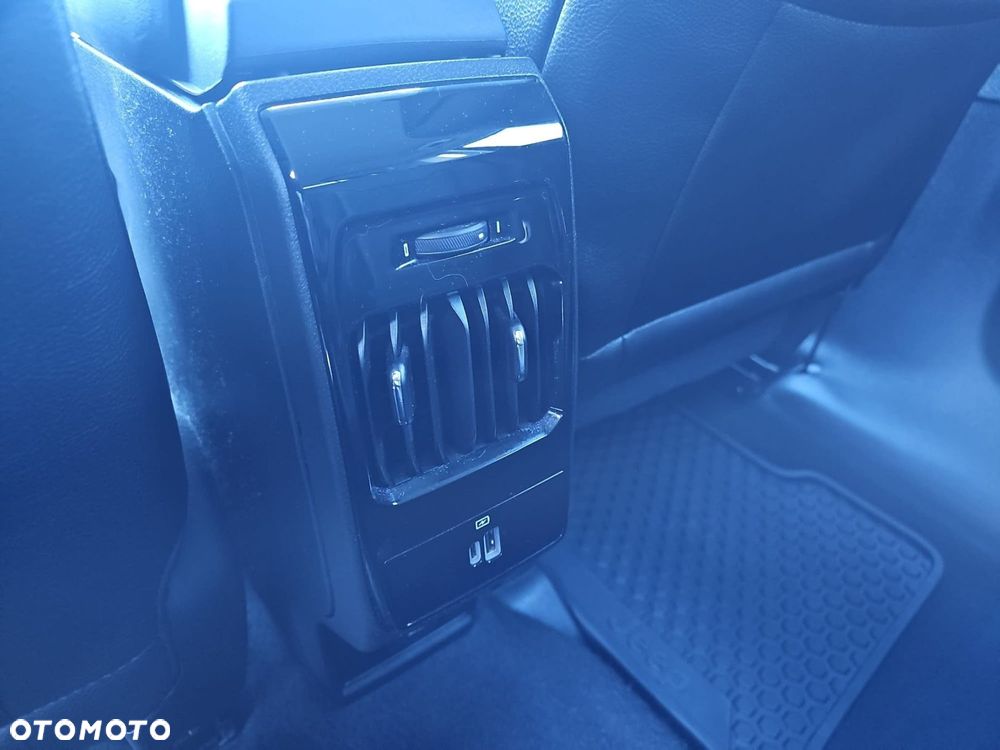 Jeep Compass - 31
