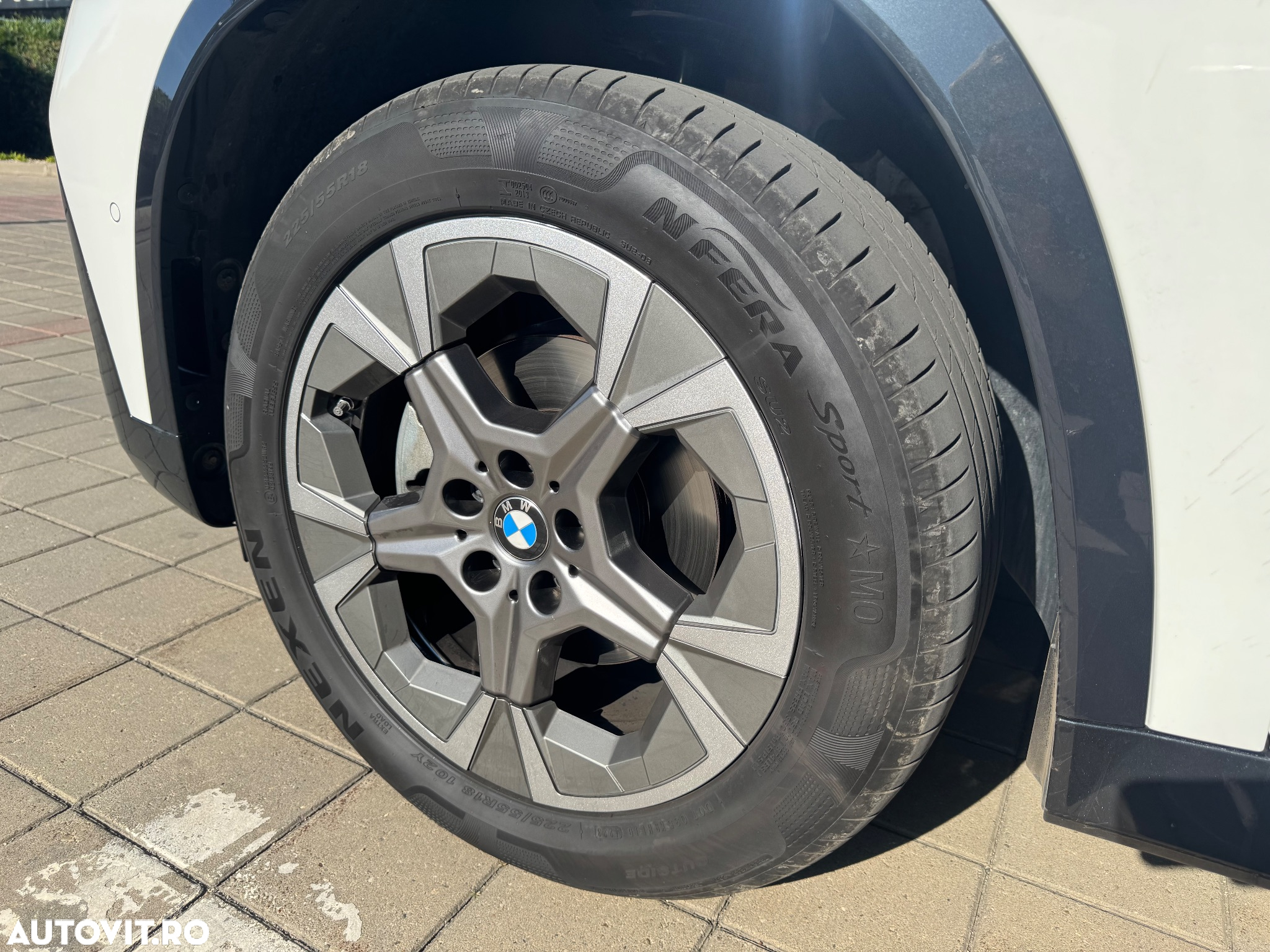 BMW X1 sDrive18d AT - 18