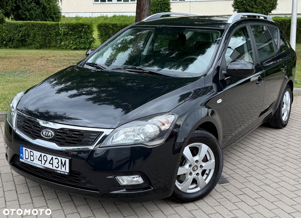 Kia Ceed 1.4 CVVT Dream-Team Edition - 26
