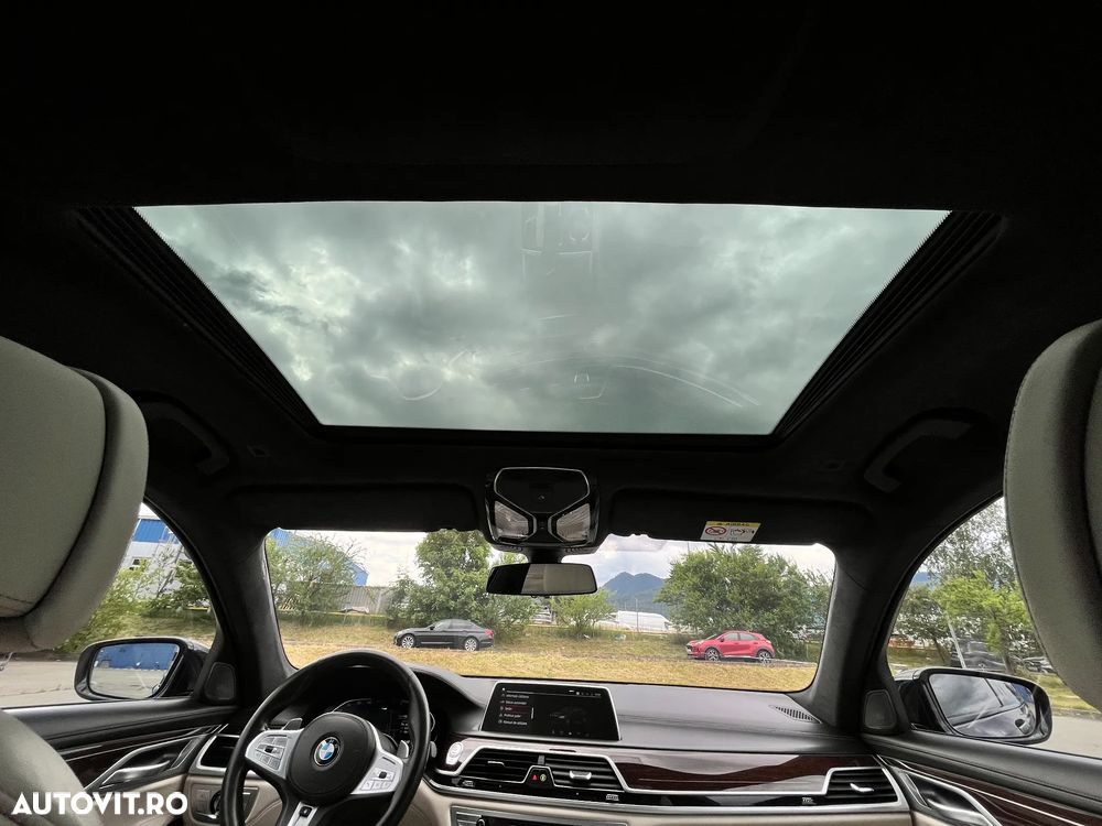 BMW Seria 7 750i xDrive - 16
