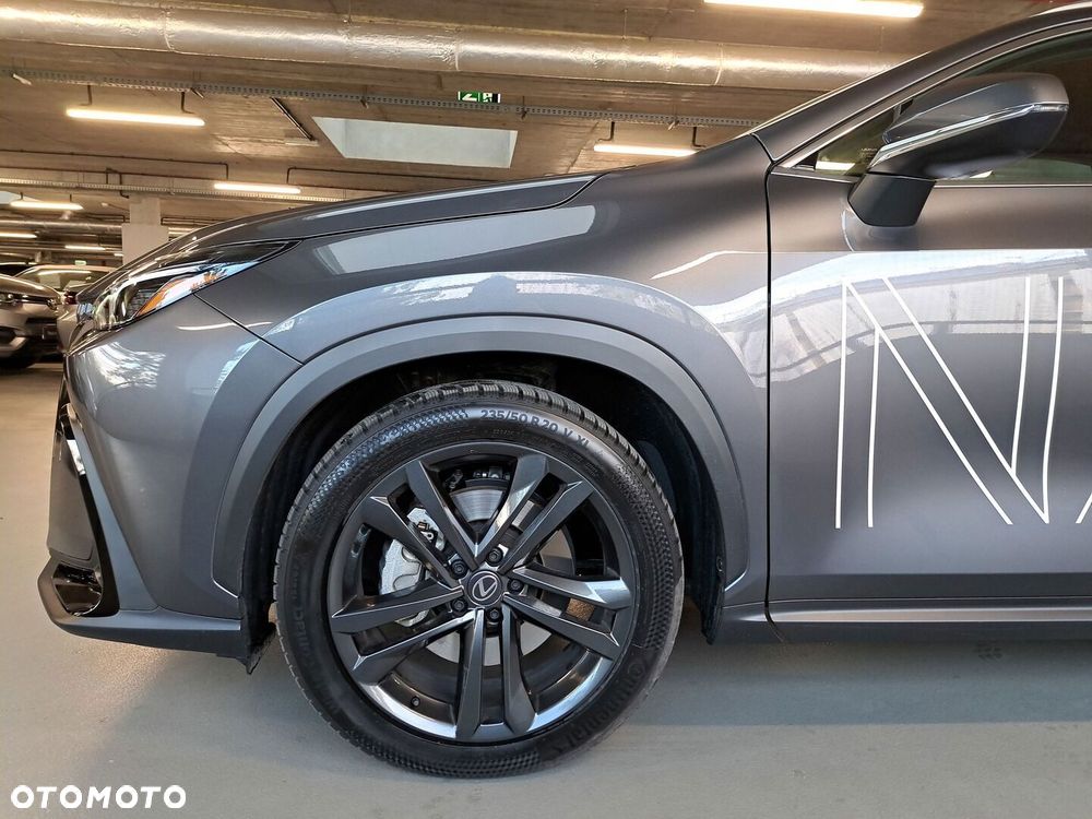Lexus NX 450h+ Prestige AWD - 38
