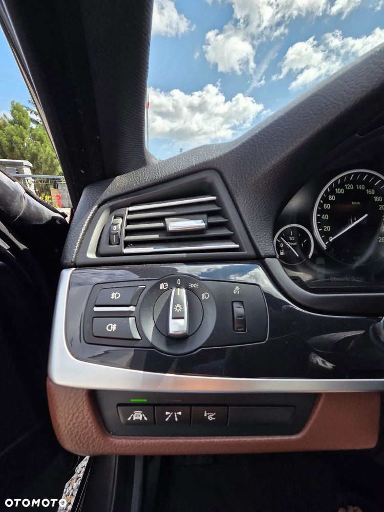 BMW Seria 5 520d - 15