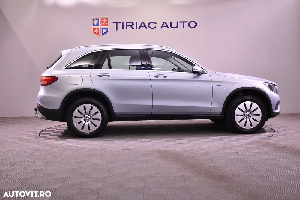 Mercedes-Benz GLC - 6