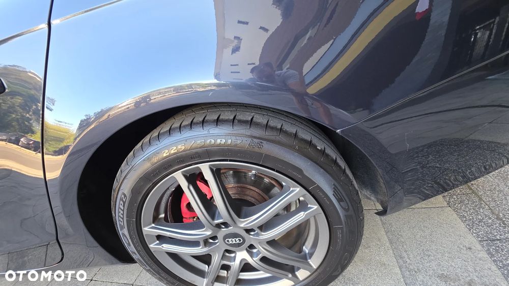 Audi A4 Avant 2.0 TDI - 10