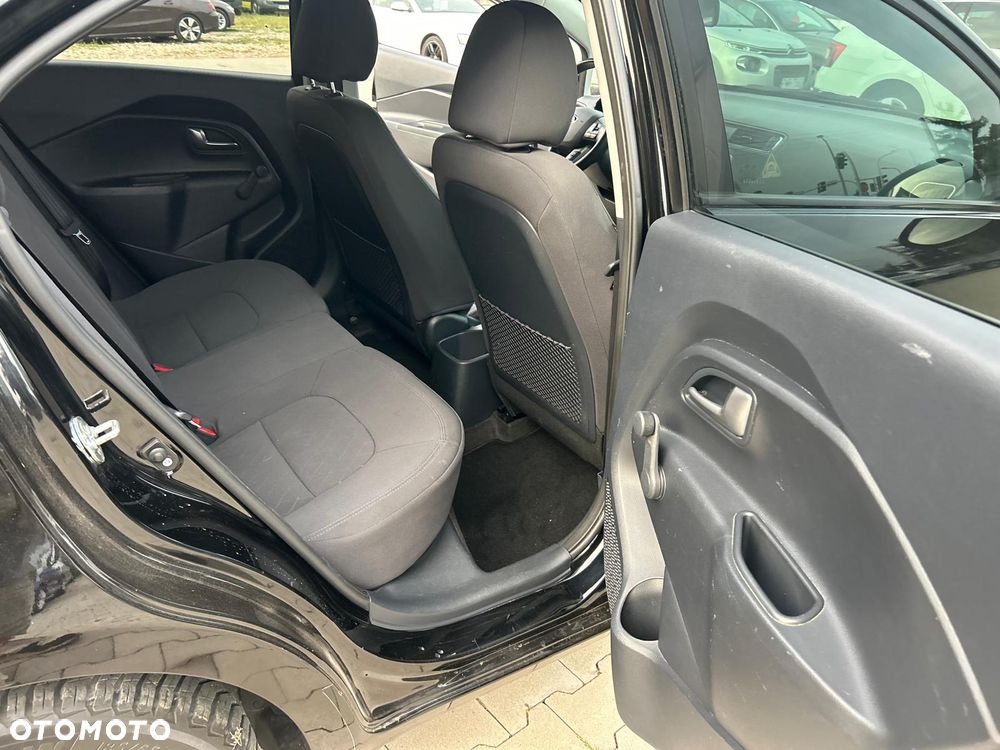 Kia Rio 1.2 L - 23