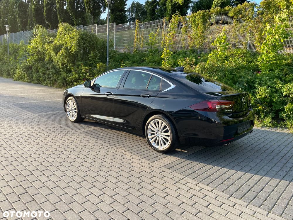 Opel Insignia 2.0 T 4x4 GSi S&S - 2
