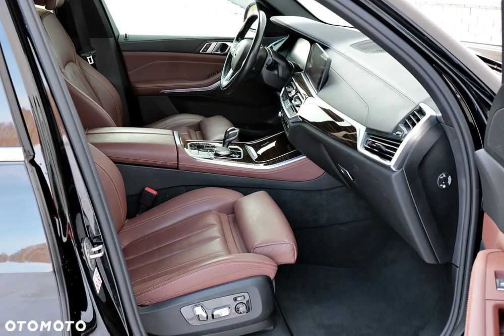 BMW X5 xDrive40i xLine - 23