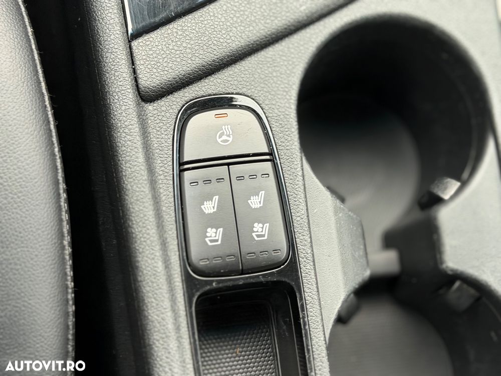 Kia Niro 1.6 GDI 2WD Aut. Spirit - 12