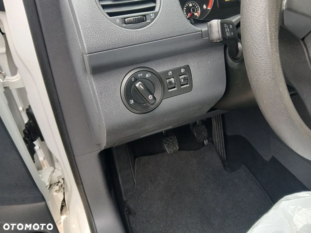 Volkswagen Caddy - 9