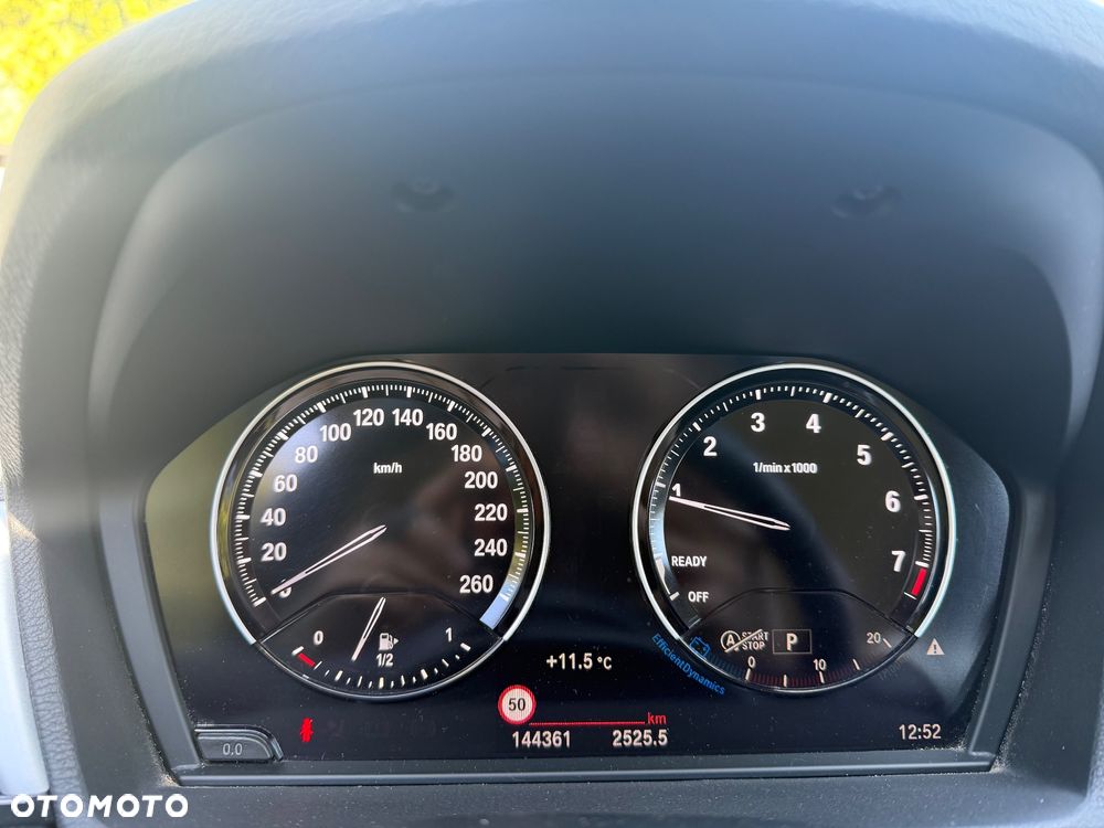 BMW X1 sDrive18i - 12
