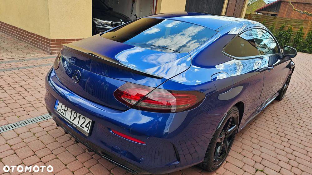 Mercedes-Benz Klasa C 200 7G-TRONIC - 24