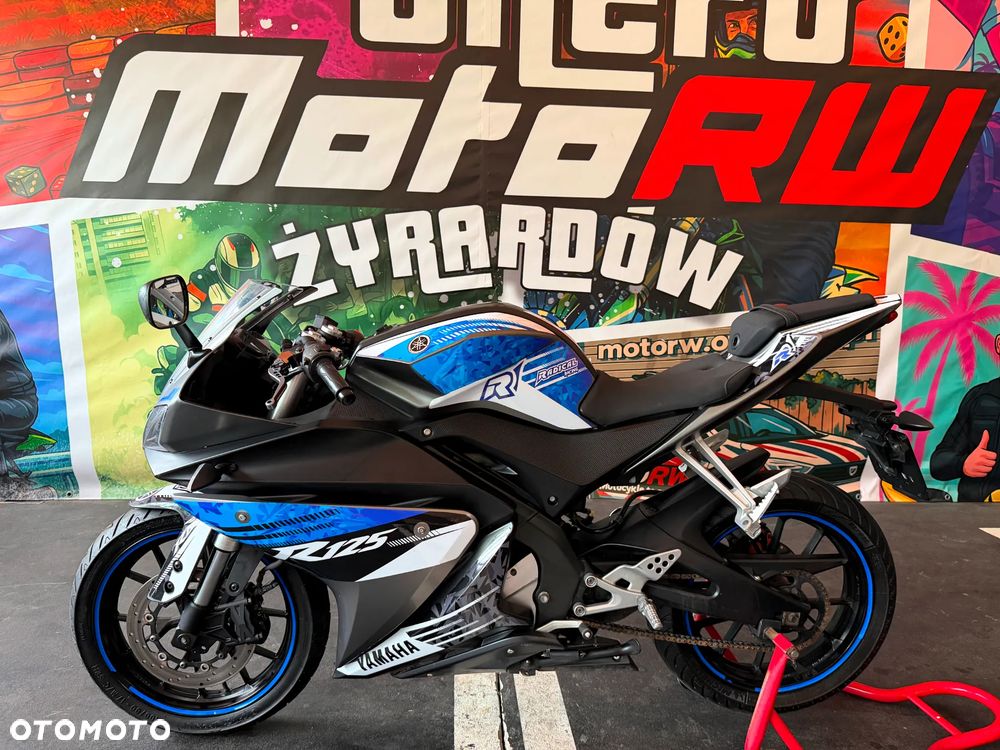 Yamaha YZF - 17