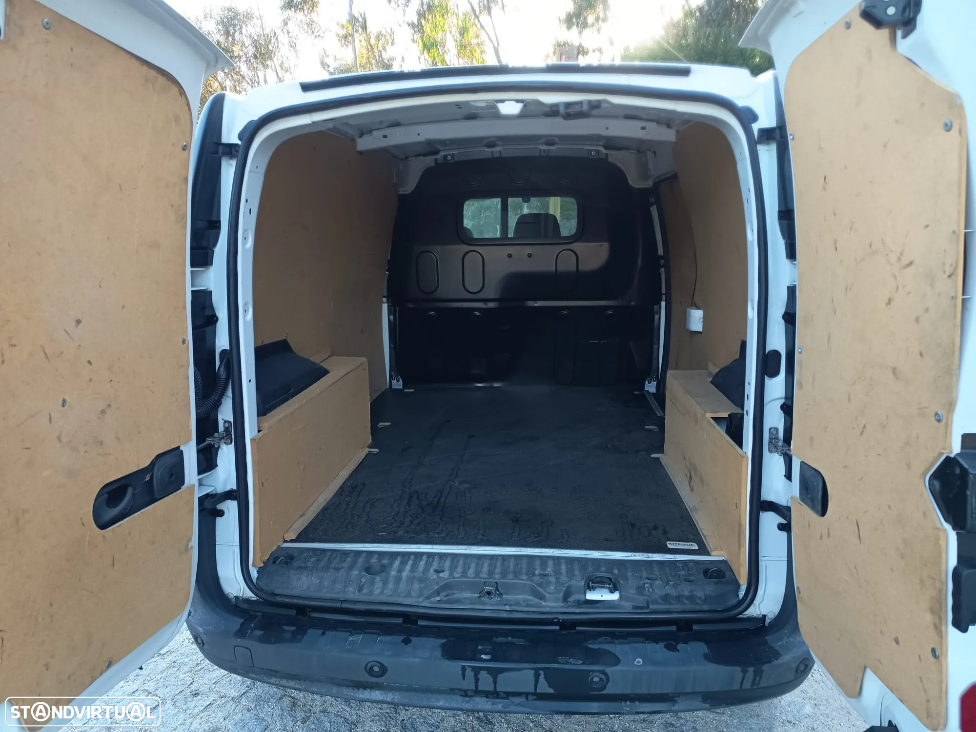 Renault KANGOO MAXI IVA DEDUTÍVEL - 12