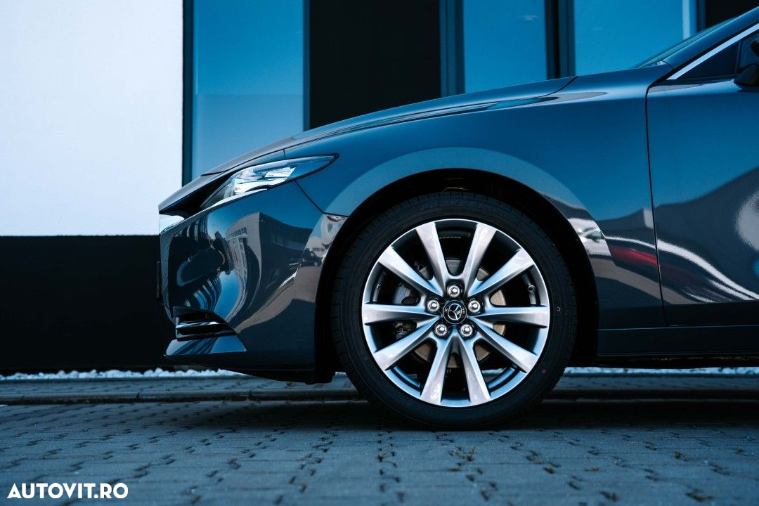 Mazda 3 - 8