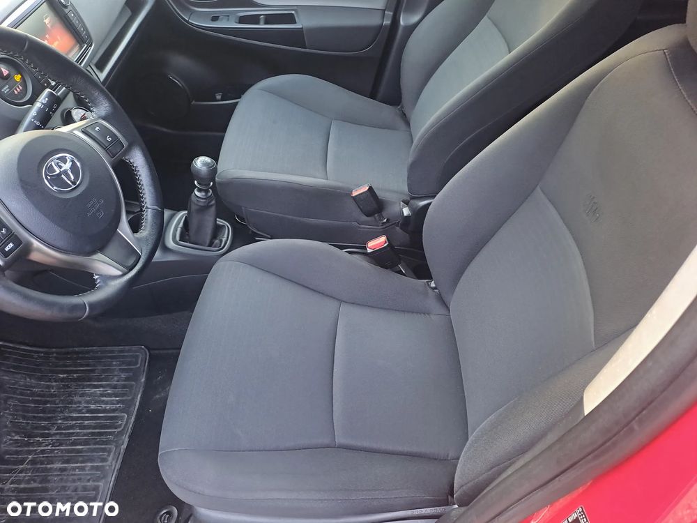 Toyota Yaris - 7